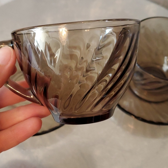 Arcoroc smoked glass tea cups and saucers set of 2 - Picture 4 of 8